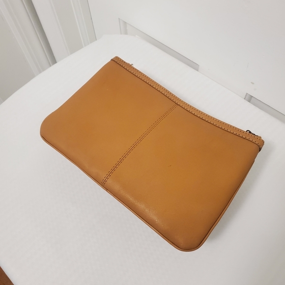 Comptoir Des Cotonniers Woven Leather Large Clutch/Wristlet, Zip Close - Picture 11 of 15